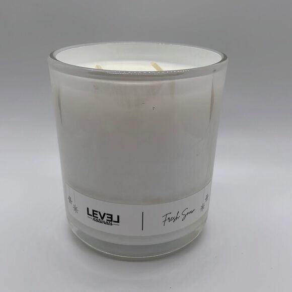 NWT Level Naturals Opal Glass Fresh Snow Candle - Picture 3 of 5